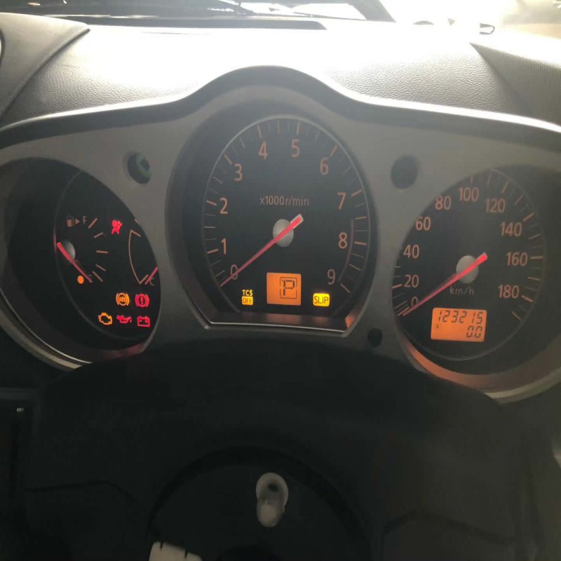 Half Cut Nissan Fair Lady Z (Z33) V35 Twin Throttle Auto Ori Japan
