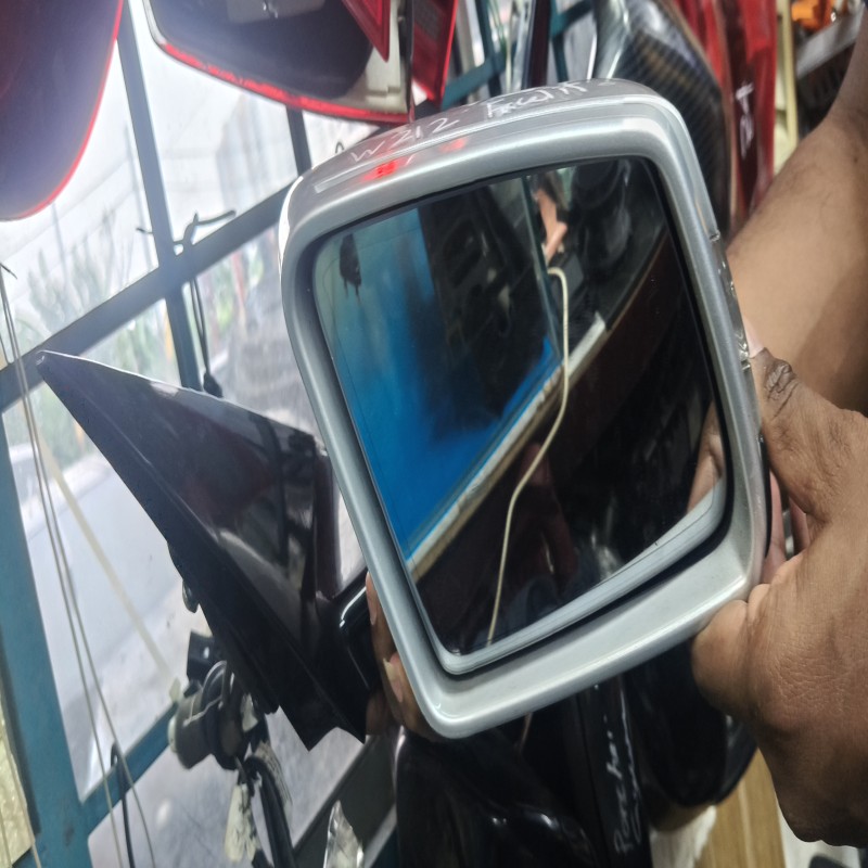 BMW SIDE MIRROR W212